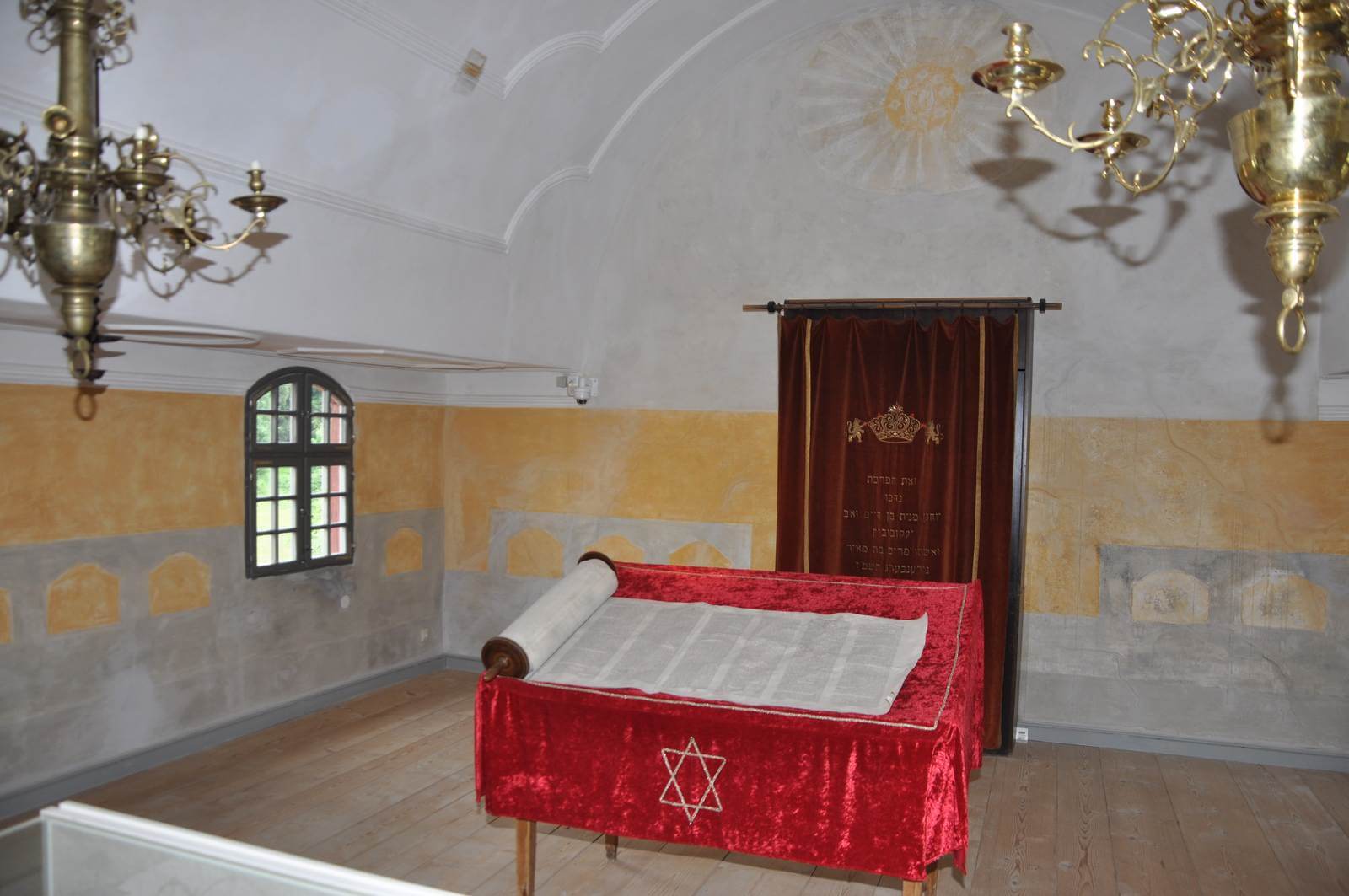 Historische Synagoge im Frnkische Schweiz Museum - Lupe Reisen