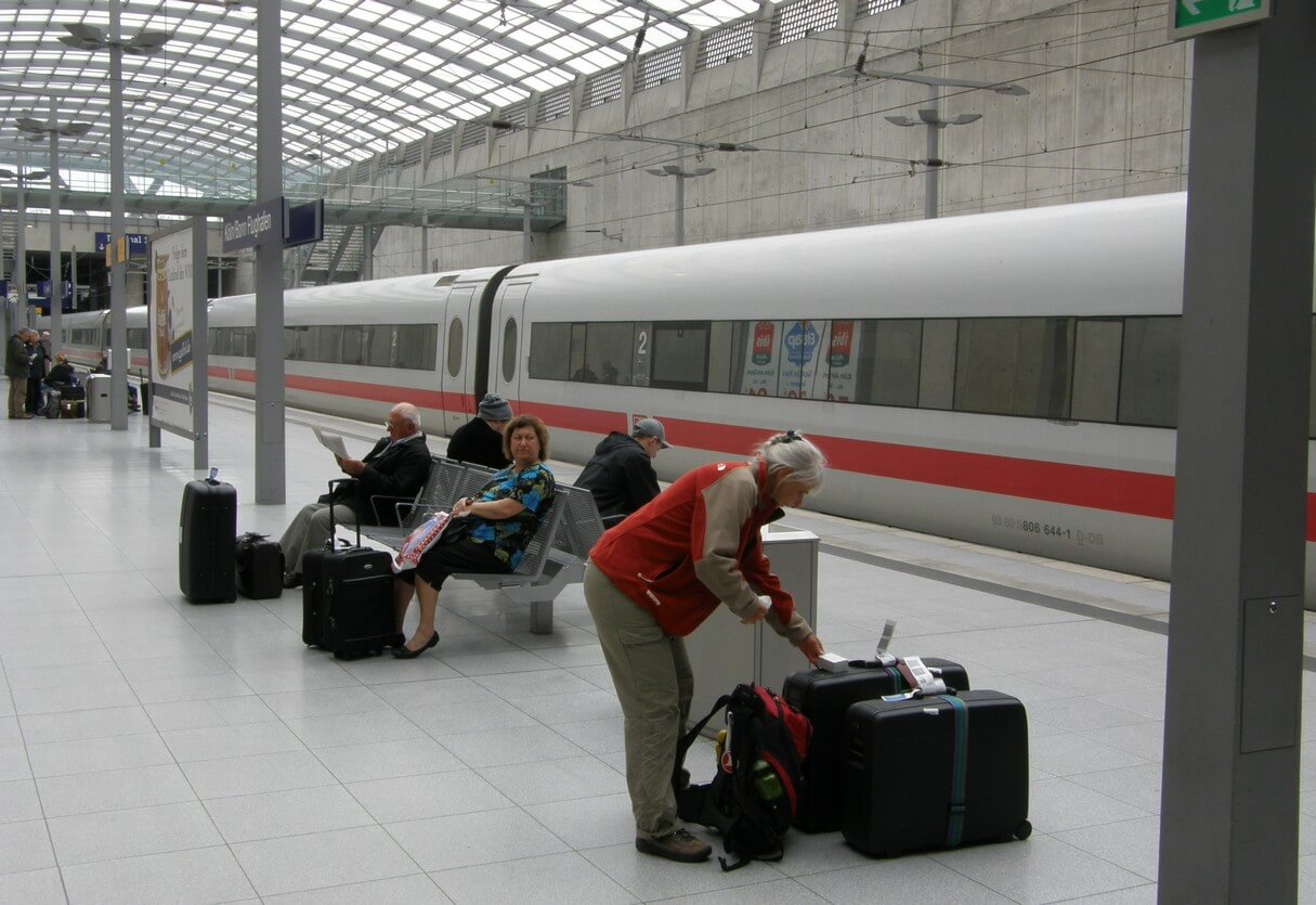 Mit der Bahn zum Flughafen Frankfurt