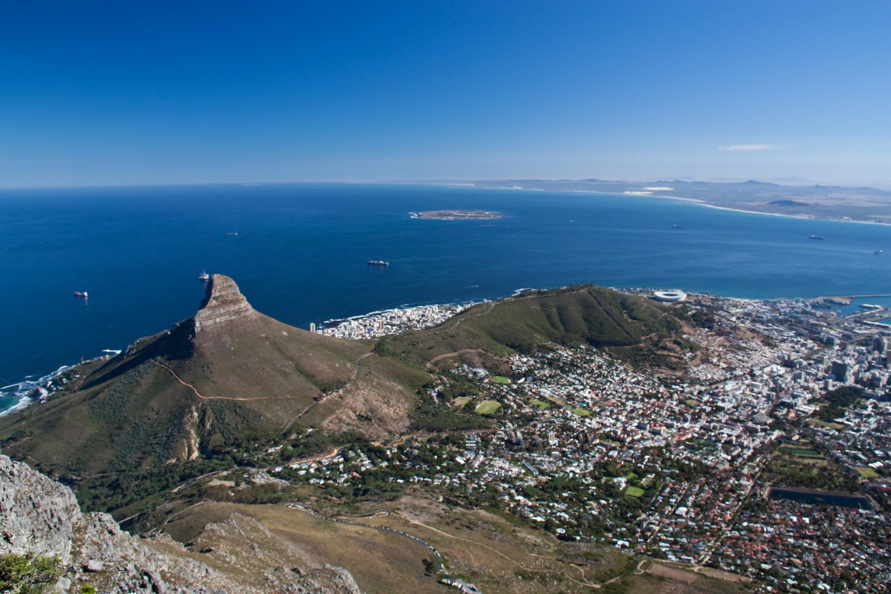 Panoramablick auf den Tafelberg mit Kapstadt - Lupe Reisen